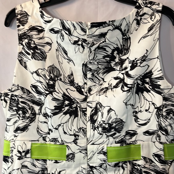 J.B.S. LTD Back/White Floral Dress Size 14 - Picture 4 of 6